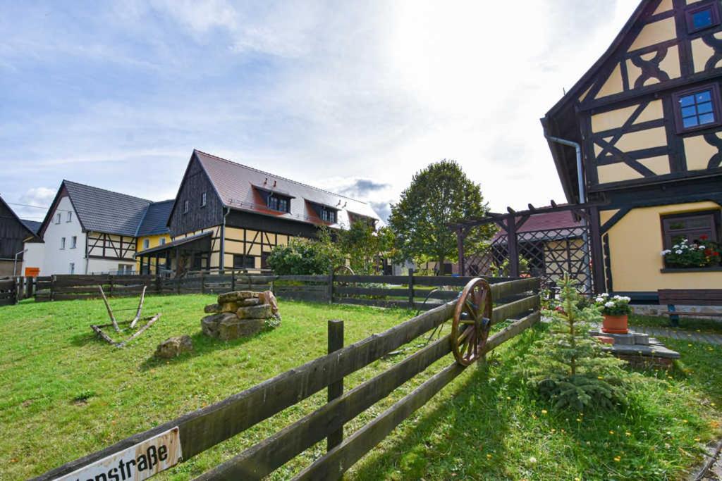 Lavendelhof Die Idyllische Landpension Crimmitschau Zewnętrze zdjęcie